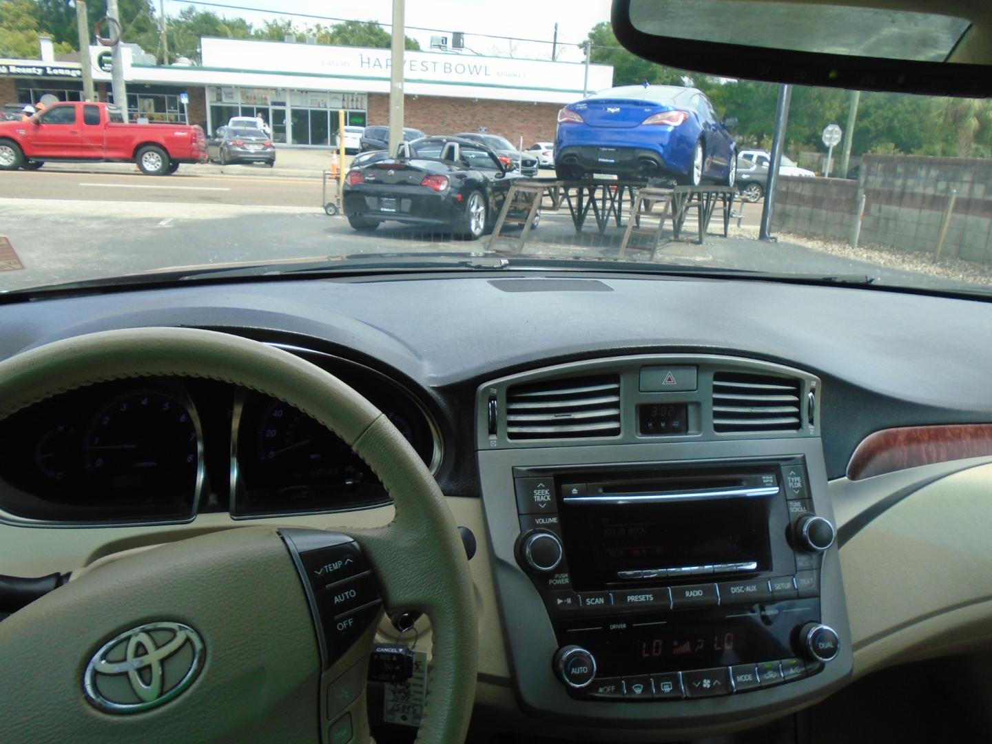 2011 Toyota Avalon Base (4T1BK3DB3BU) with an 3.5L V6 DOHC 24V engine, 6-Speed Automatic transmission, located at 6112 N Florida Avenue, Tampa, FL, 33604, (888) 521-5131, 27.954929, -82.459534 - Photo#9